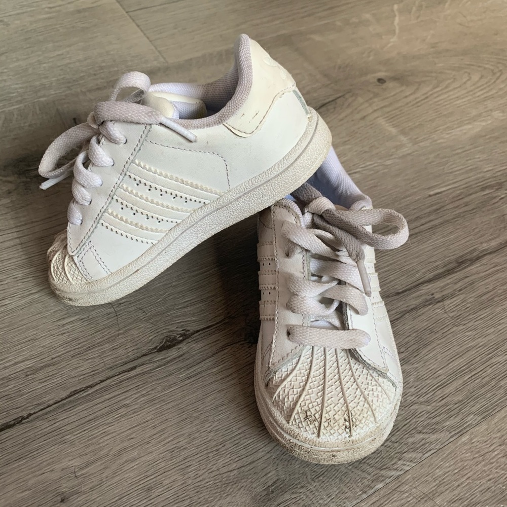 Adidas retro girls size 8